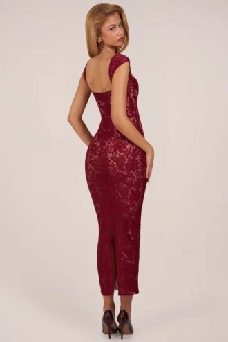 Elisa Maxikleid mit Herzausschnitt in Kirschrot