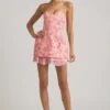 Eliselle Verziertes trägerloses Korsett-Minikleid in Rosa Eliselle Verziertes trägerloses Korsett-Minikleid in Rosa