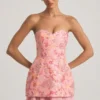 Eliselle Verziertes trägerloses Korsett-Minikleid in Rosa Eliselle Verziertes trägerloses Korsett-Minikleid in Rosa