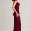 Elva Modal-Maxikleid mit Herzausschnitt und Cowl-Taille in Weinrot Elva Modal-Maxikleid mit Herzausschnitt und Cowl-Taille in Weinrot