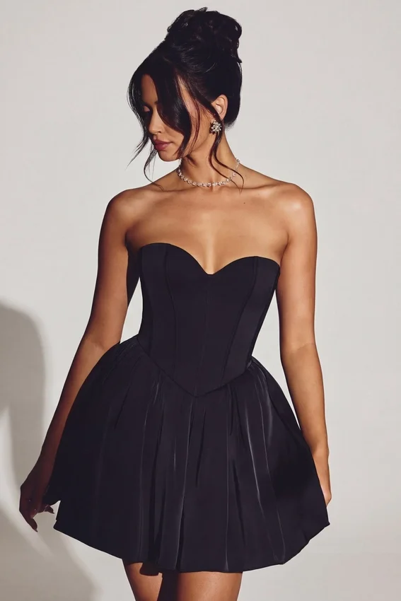 Emeline Korsett-Tüll-Minikleid in Tiefschwarz Emeline Korsett-Tüll-Minikleid in Tiefschwarz