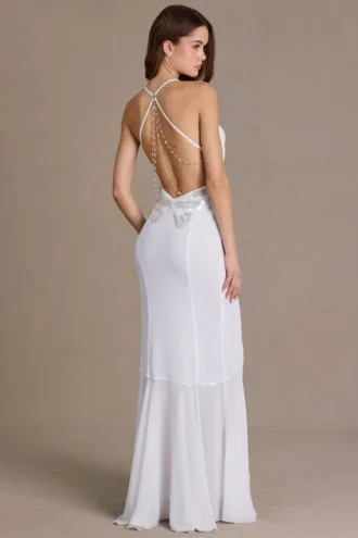 Emmeline Chiffon-Kleid mit Wasserfallausschnitt und offenem Rücken in Weiß