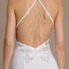 Emmeline Chiffon-Kleid mit Wasserfallausschnitt und offenem Rücken in Weiß