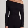 Erisen Modal-Jumpsuit mit schulterfreiem Ausschnitt und langen Ärmeln in Schwarz