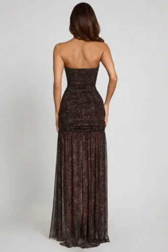 Ersilia verziertes Bandeau-Maxikleid mit Raffungen in Schlangen-Hotfix