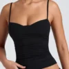 Esme Modal-Oberteil mit Rüschen und Lagenlook in Schwarz Esme Modal-Oberteil mit Rüschen und Lagenlook in Schwarz