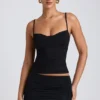 Esme Modal-Oberteil mit Rüschen und Lagenlook in Schwarz Esme Modal-Oberteil mit Rüschen und Lagenlook in Schwarz