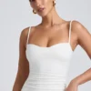 Esme Modal-Oberteil mit Rüschen und Lagenlook in Weiß Esme Modal-Oberteil mit Rüschen und Lagenlook in Weiß