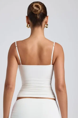 Esme Modal-Oberteil mit Rüschen und Lagenlook in Weiß
