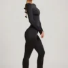 Eulalie Jumpsuit aus geschmeidigem Jersey mit Schleifendetail in Schwarz
