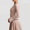 Fiorella Langarm-Minikleid mit Falten in Mushroom Fiorella Langarm-Minikleid mit Falten in Mushroom