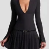 Fiorella Langarm-Plissee-Minikleid in Schwarz Fiorella Langarm-Plissee-Minikleid in Schwarz