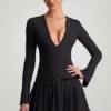 Fiorella Langarm-Plissee-Minikleid in Schwarz Fiorella Langarm-Plissee-Minikleid in Schwarz