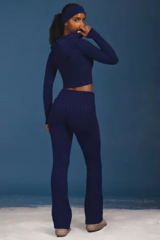 Flared-Hose mit Umschlag und Zopfmuster in Marineblau
