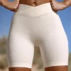 FlexiRib-Bikershorts mit hoher Taille in Elfenbein