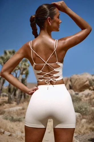FlexiRib-Shorts mit hoher Taille in Elfenbein