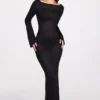 Frances transparentes Jersey-Maxikleid mit langen Ärmeln und rückenfreiem Ausschnitt in Schwarz