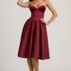 Gabrielle trägerloses Midi-Korsettkleid in Weinrot