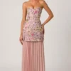Galia – Verziertes, wandelbares Schnürkleid in Floral Pink