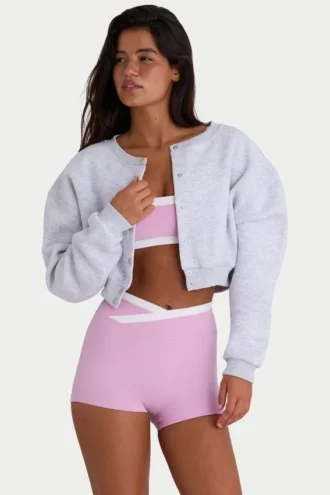 Geknöpfte, kurze Strickjacke aus gebürstetem Jersey in Grau meliert