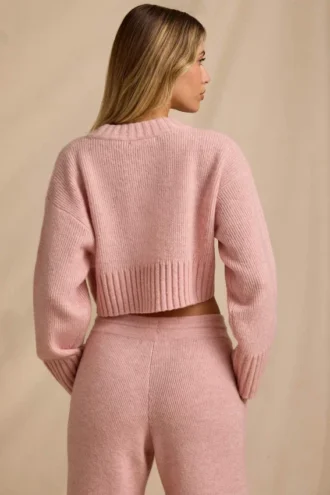 Gekürzter Pullover aus geripptem Strick in Blush Pink
