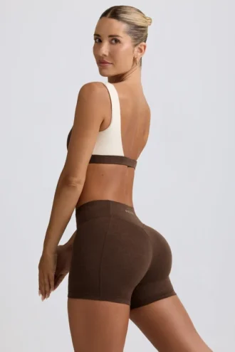 Geraffte Mini-Shorts in Pecan-Melange Geraffte Mini-Shorts in Pecan-Melange