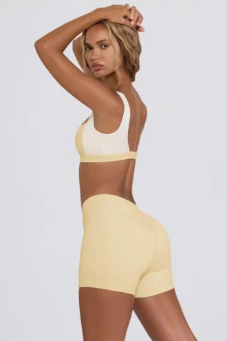 Geraffte Minishorts in Lemon-Mélange Geraffte Minishorts in Lemon-Mélange