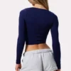 Gerafftes, langärmeliges Crop-Top in Marineblau Gerafftes, langärmeliges Crop-Top in Marineblau