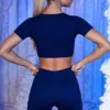 Gerippte Minishorts in Marineblau