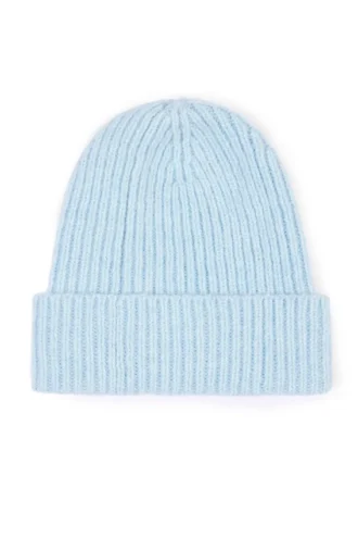 Gerippte Strickmütze in Hellblau
