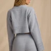 Gerippter, verkürzter Pullover aus Strick in Soft Blue Gerippter, verkürzter Pullover aus Strick in Soft Blue