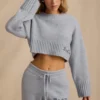 Gerippter, verkürzter Pullover aus Strick in Soft Blue Gerippter, verkürzter Pullover aus Strick in Soft Blue