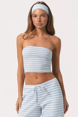Geripptes Jersey-Bandeau-Oberteil mit blauen Streifen