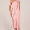 Giada Midaxi-Kleid mit Scharf-Detail in Blush Pink Giada Midaxi-Kleid mit Scharf-Detail in Blush Pink