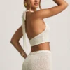 Gianna Bouclé-Crop-Top mit Neckholder in Weiß