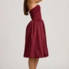 Gloriana Midaxi-Kleid mit umklappbarem Saum und Schleifenverzierung in Weinrot Gloriana Midaxi-Kleid mit umklappbarem Saum und Schleifenverzierung in Weinrot