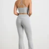 Grob gestrickte Hose mit Umschlag und ausgestelltem Bein in Grau meliert Grob gestrickte Hose mit Umschlag und ausgestelltem Bein in Grau meliert
