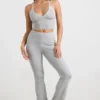 Grob gestrickte Hose mit Umschlag und ausgestelltem Bein in Grau meliert Grob gestrickte Hose mit Umschlag und ausgestelltem Bein in Grau meliert