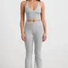 Grob gestrickte Hose mit Umschlag und ausgestelltem Bein in Grau meliert Grob gestrickte Hose mit Umschlag und ausgestelltem Bein in Grau meliert
