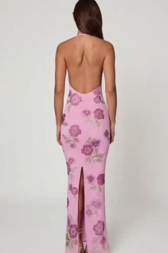 Gyda verziertes Maxikleid mit Neckholder in zartem Rosa