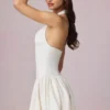Haddie Modal-Minikleid mit Broderie Anglaise und Neckholder-Ausschnitt in Weiß Haddie Modal-Minikleid mit Broderie Anglaise und Neckholder-Ausschnitt in Weiß