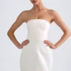 Haisley Bandeau-Minikleid mit strukturiertem Tulpenrock in Elfenbein