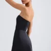 Haisley Bandeau-Minikleid mit strukturierter Tulpenform in Schwarz Haisley Bandeau-Minikleid mit strukturierter Tulpenform in Schwarz