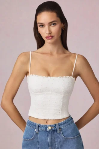 Hania Modal-Oberteil mit Broderie Anglaise in Weiß