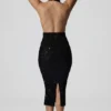 Harlyn Midaxi-Kleid mit Verzierungen, Cut-outs und offenem Rücken in Schwarz Harlyn Midaxi-Kleid mit Verzierungen, Cut-outs und offenem Rücken in Schwarz
