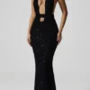 Harlyn Midaxi-Kleid mit Verzierungen, Cut-outs und offenem Rücken in Schwarz Harlyn Midaxi-Kleid mit Verzierungen, Cut-outs und offenem Rücken in Schwarz