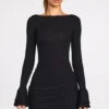 Helena – Langärmliges, drapiertes Minikleid aus geripptem Modal in Schwarz