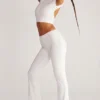 Hollis Mid-Rise Straight Leg Trousers in Weiß Hollis Mid-Rise Straight Leg Trousers in Weiß
