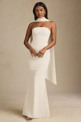 Imogene – trägerloses Abendkleid mit Schaldetail in Elfenbein