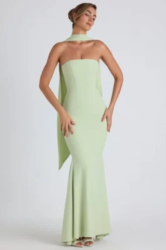 Imogene trägerloses Abendkleid mit Schaldetail in Frühlingsgrün